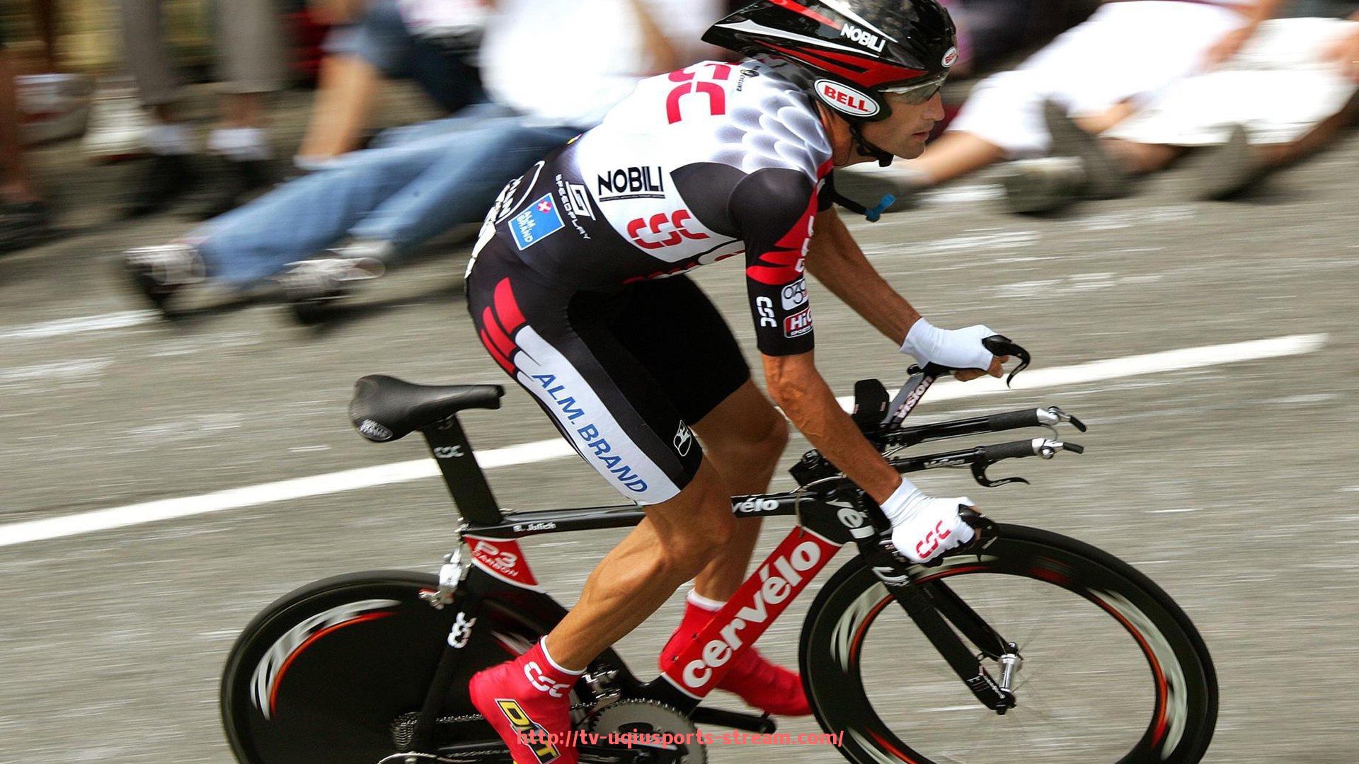 U球体育直播-世俱杯球员训练服多场景适配方案研究及设计思路